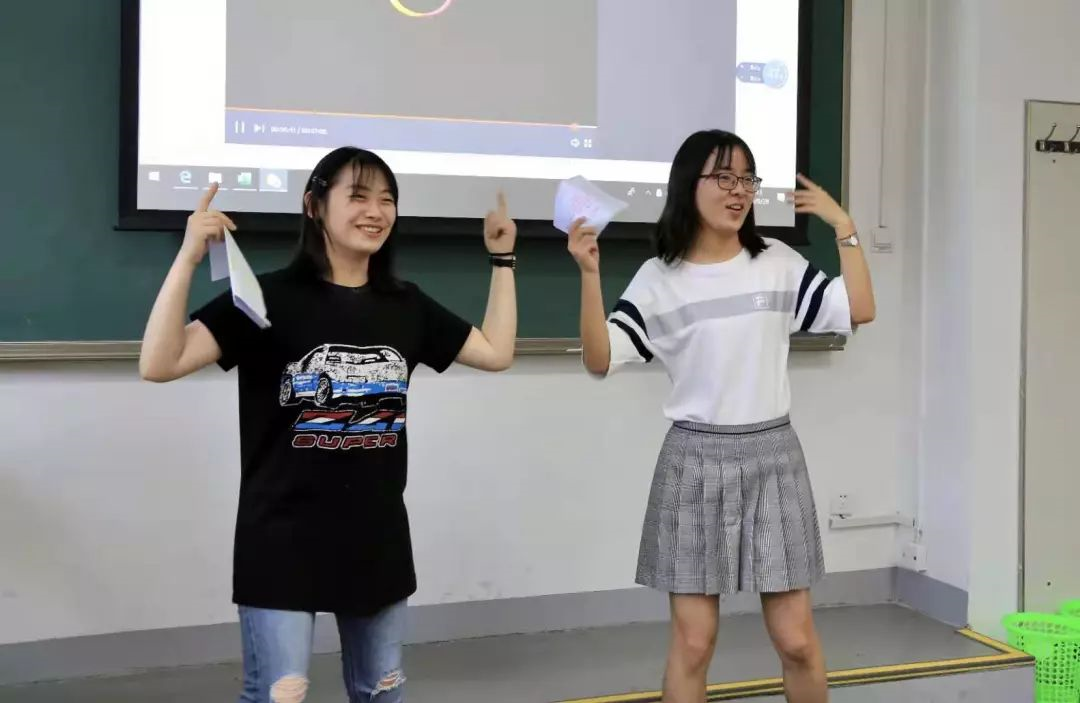 2e1c92157296405fbcdb22d0dc3d11a4.png 2e1c92157296405fbcdb22d0dc3d11a4.png